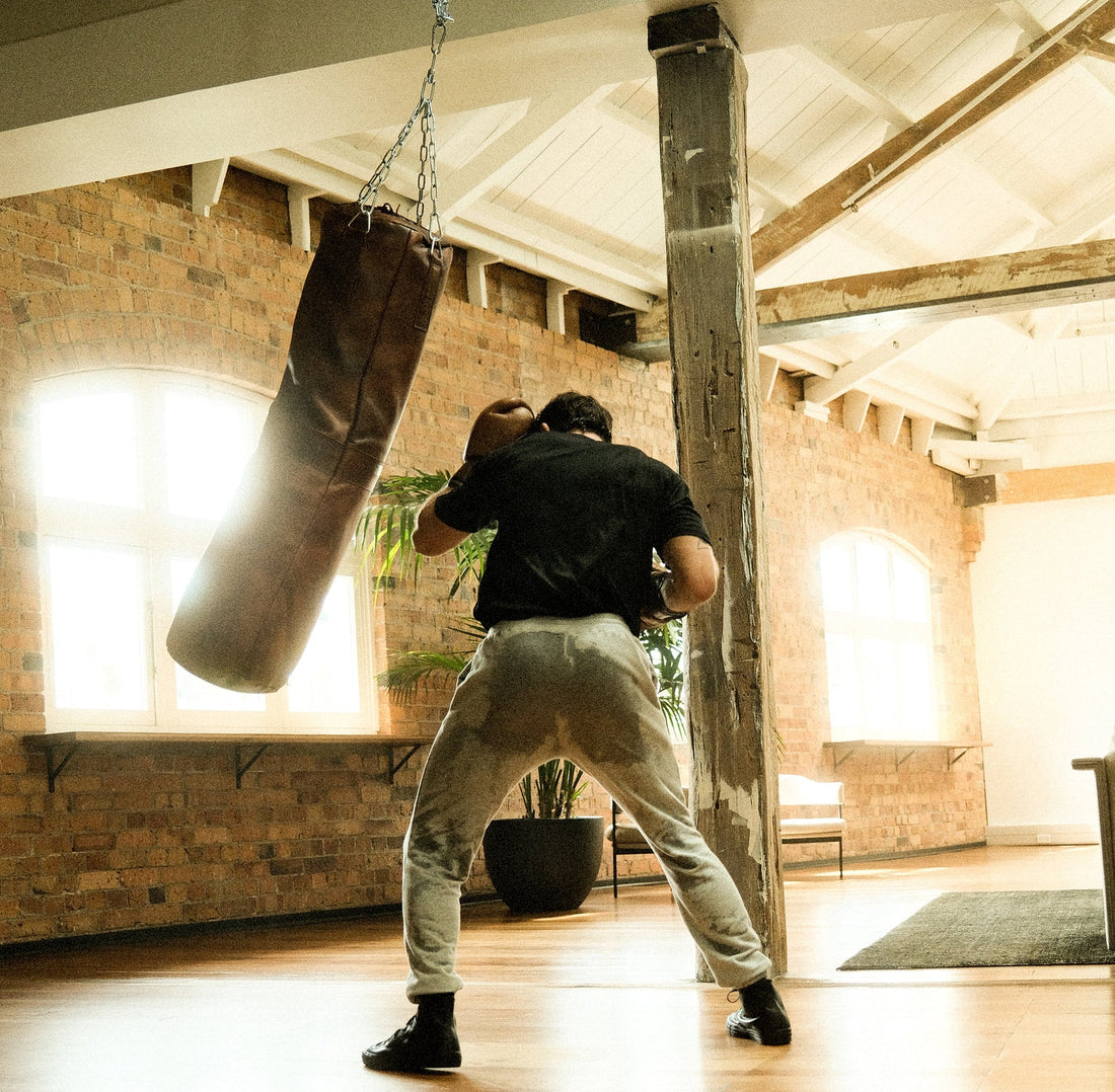 RETRO HERITAGE BROWN LEATHER HEAVY PUNCHING BAG (UN-FILLED) 3ft